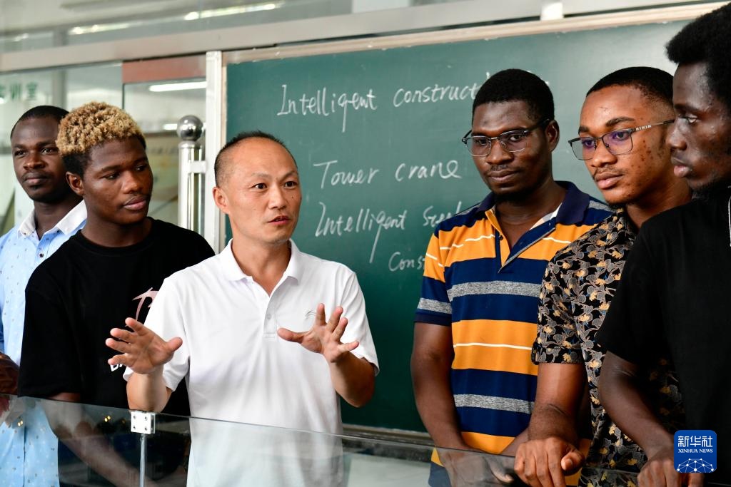 开云网站：全部导航(图3)