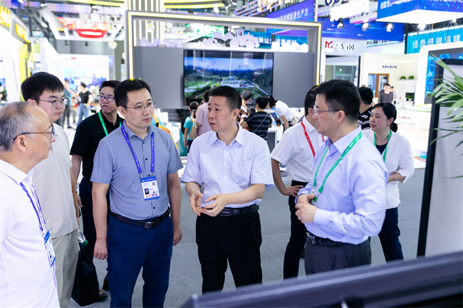 Kaiyun中国：2024世界制造业大会AI赋能展湾科技精彩发布「糖炒板栗」大模型！