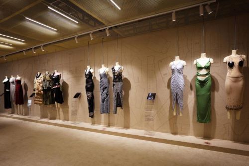 开云网站：百联亮相WDCC2024世界设计之都大会构建时尚产业链新生态