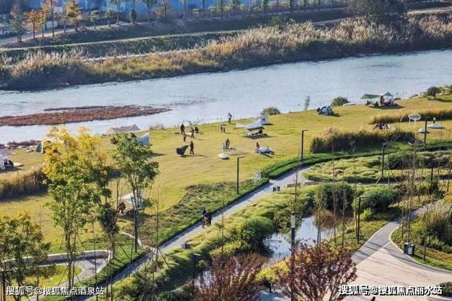 开云网站：成都江城九里润璟售楼处欢迎您-2024江城九里润璟最新详情(图2)