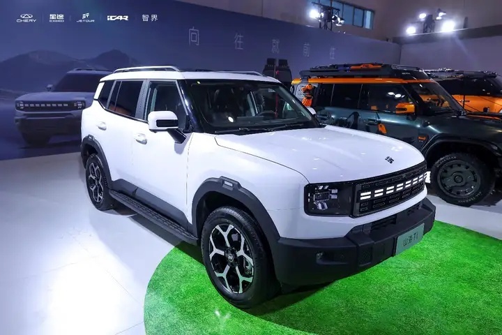 开云网站：2024奇瑞造型日：汽车设计的艺术盛宴探索汽车设计的无限可能(图6)