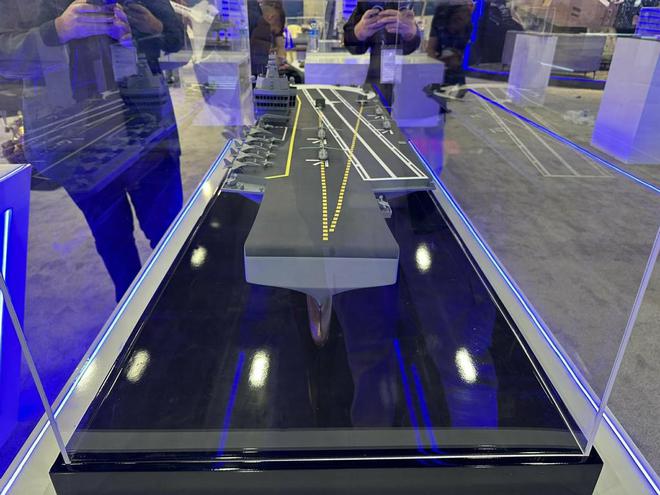 Kaiyun中国：土耳其海军首次展示MUGEM模型：一艘完全自主研发的新型航空母舰(图7)
