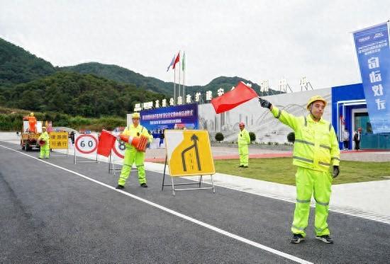 开云网站：浙江首个高速公路改扩建安全实训中心在宁波成立