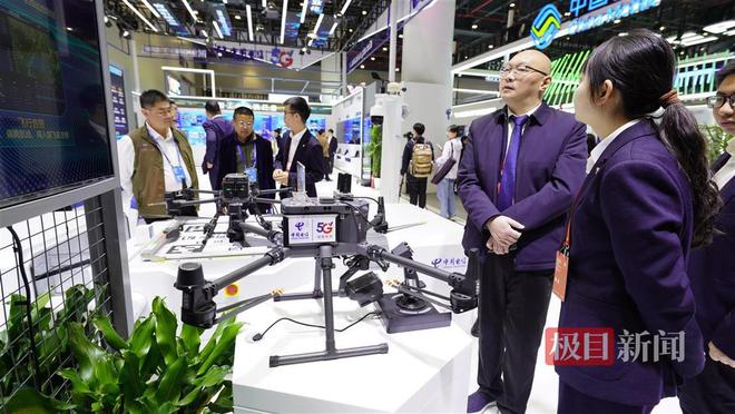 Kaiyun中国：大模型生成服装设计图仅需3秒！5G+工业互联网的这些“尖板眼”吸睛