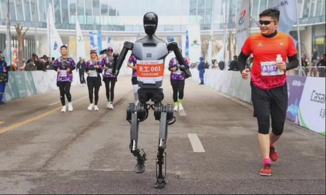 Kaiyun中国：李嘉诚史诗级清仓；京东又有大动作；吴彦祖跨界教英语引爆网络(图3)