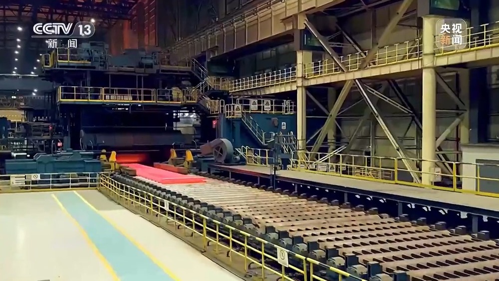 开云网站：焦点访谈丨AI虚拟调度员、AI兽医助手……人工智能赋能产业、智绘未来！(图10)