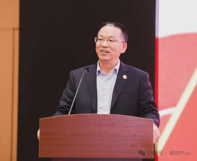 Kaiyun中国：三湘银行女行长履历首次公布副行长跳槽后又迎来80后新人(图2)