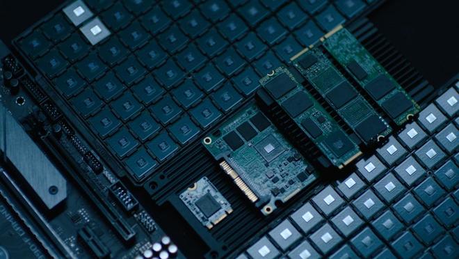 开云网站：数据升温、推理下沉大模型驱动存储技术进化(图1)