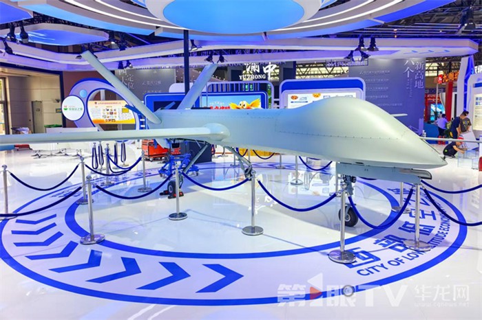 开云网站：立体山城奔向“云端”经济新蓝海(图9)