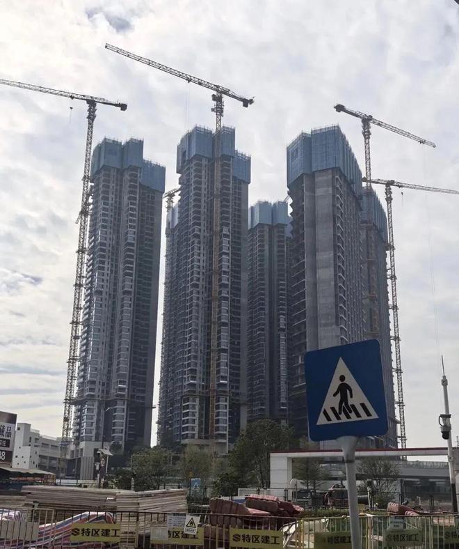 Kaiyun中国：升级版“壹方天地”20龙华【鸿荣源观城】售楼处电话(图6)