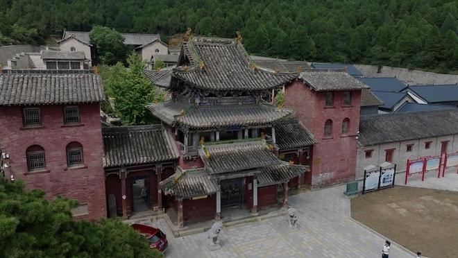 开云网站：在五千多座古建筑的晋城看当代艺术回应古建文化(图2)