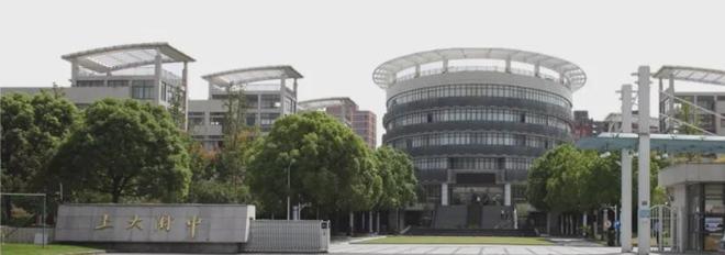 开云网站：十百度热搜@中环置地中心望雲售楼处电话：顶奢生活之选(图27)