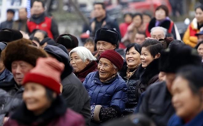 Kaiyun中国：复旦教授数理模型预测中国将迎来前所未有的死亡高峰2024死亡数首破千万(图8)