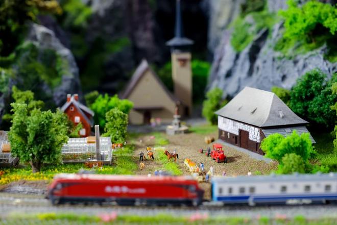 Kaiyun中国：火车迷的节日！上海这个火车模型展上演跨时空的“铁道聚会”(图6)