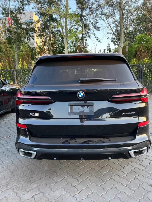 开云网站：2024款宝马X530TXLine本家现车现车清仓处理(图10)